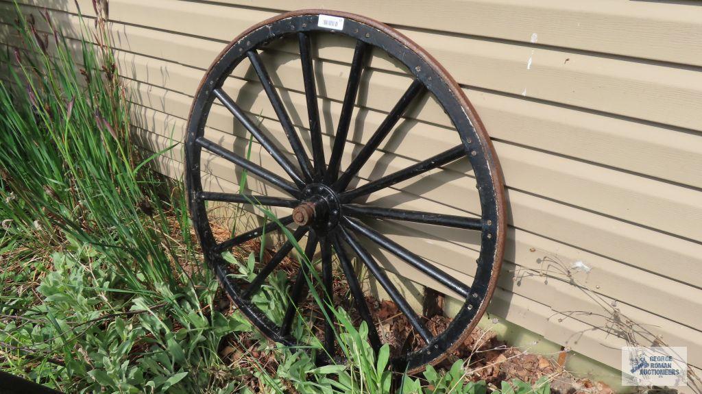 Antique wagon wheel