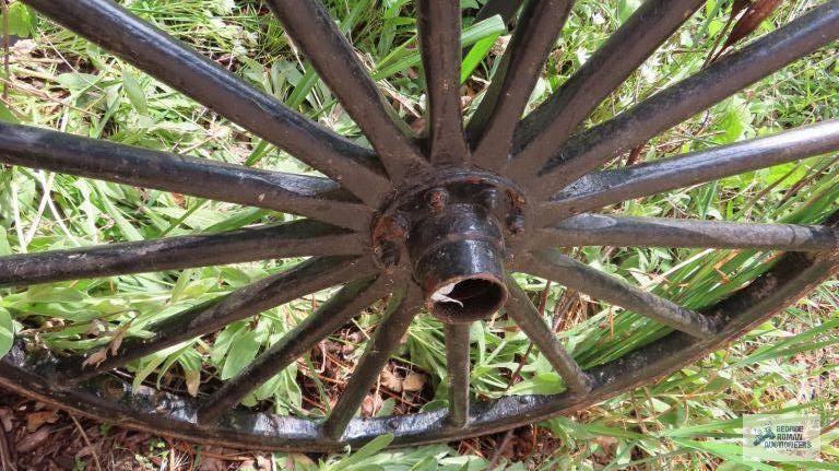 Antique wagon wheel