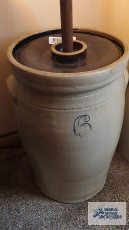 Number 6 gallon handled butter churn