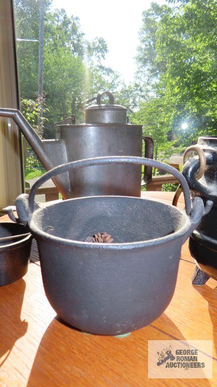 Small English kettle and two heavy kettles, one by Everett