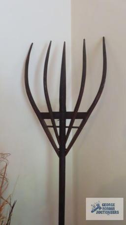 Antique rake decoration