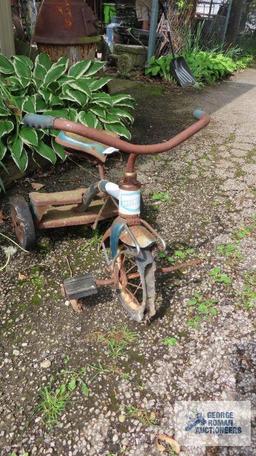 Vintage Pacemaker tricycle. Missing pedal