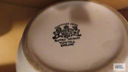 Alfred Meakin Tunstall England Ironstone China chamber pot, no lid