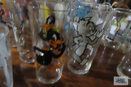 Pepsi 1973 collector series character glasses