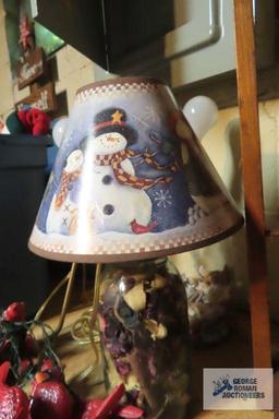 Decorative jar, lamps, Cardinal lights, and other lamp