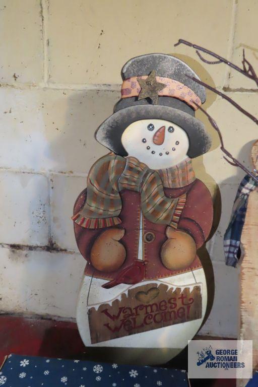 Large variety of snowman decorations