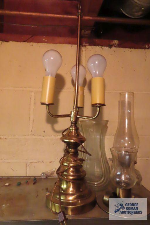 Oil lamp, brass lamp and vase