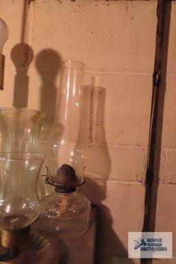 Oil lamp, brass lamp and vase