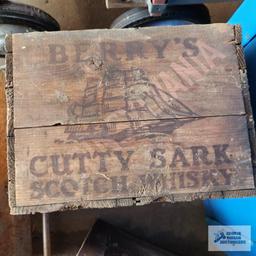 Antique Cutty Sark wooden whiskey box and sifter