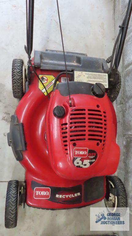 Toro 6.5 hp recycler lawnmower with 22 inch rear drive, self propel system