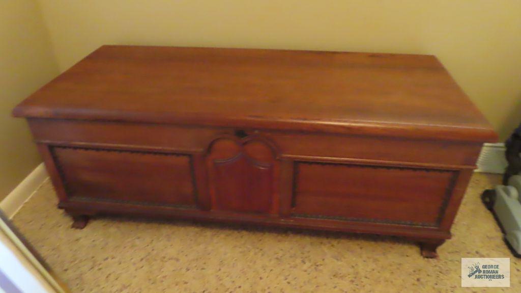 Wood hope chest