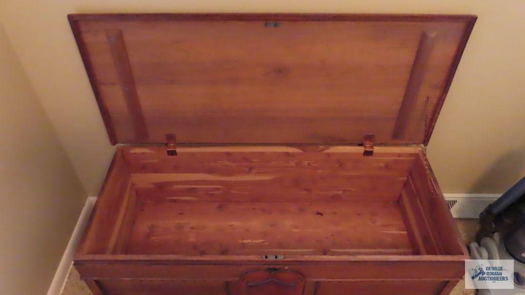 Wood hope chest