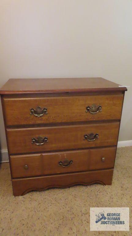 Chest of drawers