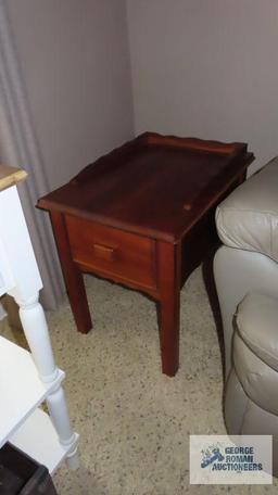 Pair of end tables