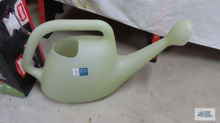 Ortho sprayer and watering can