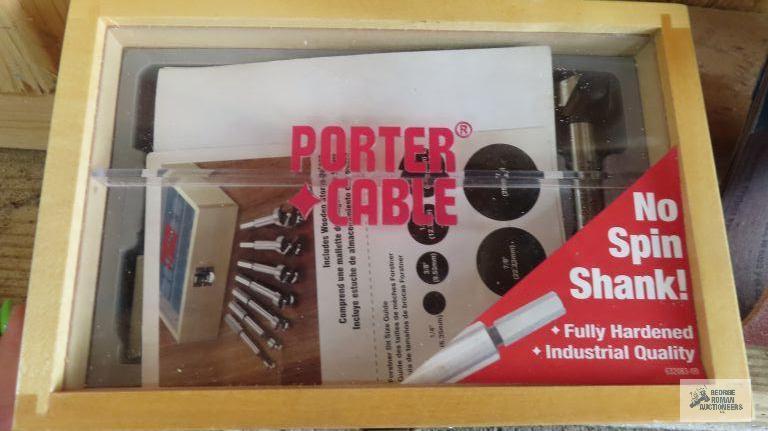 Porter cable and five sanding belts