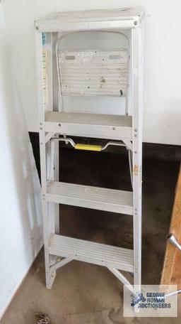 4 foot metal ladder