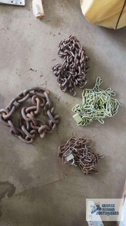 Assorted chains