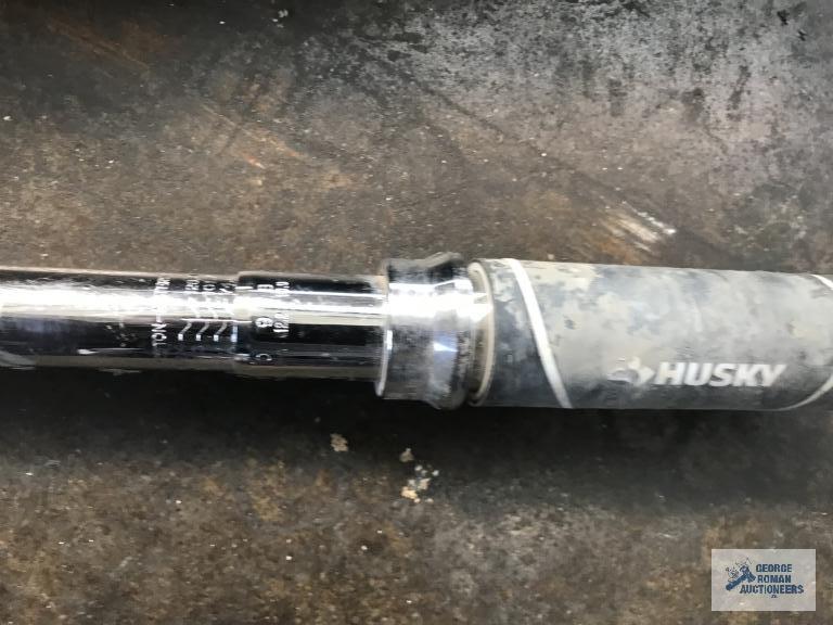 2 TORQUE WRENCHES