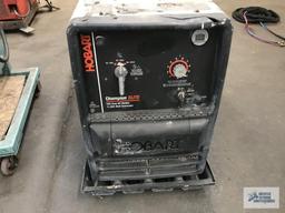 HOBART CHAMPION ELITE 225-AMP PORTABLE GAS WELDER
