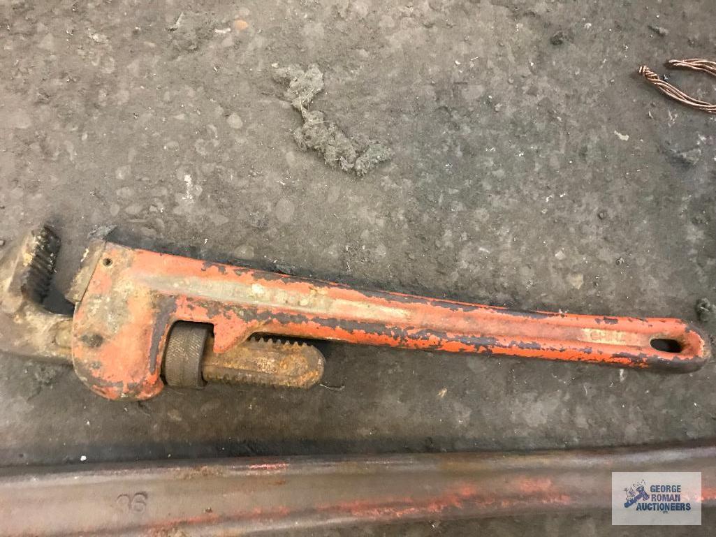 PIPE WRENCHES