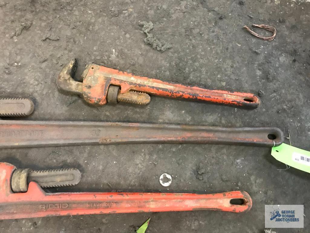 PIPE WRENCHES