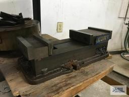 CART, CHUCK AND MACHINIST'S VISE
