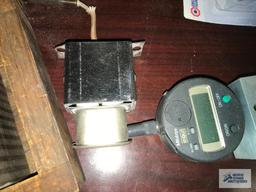 MITUTOYO ABSOLUTE GAUGES, BLOCKS AND GLOSSMETER