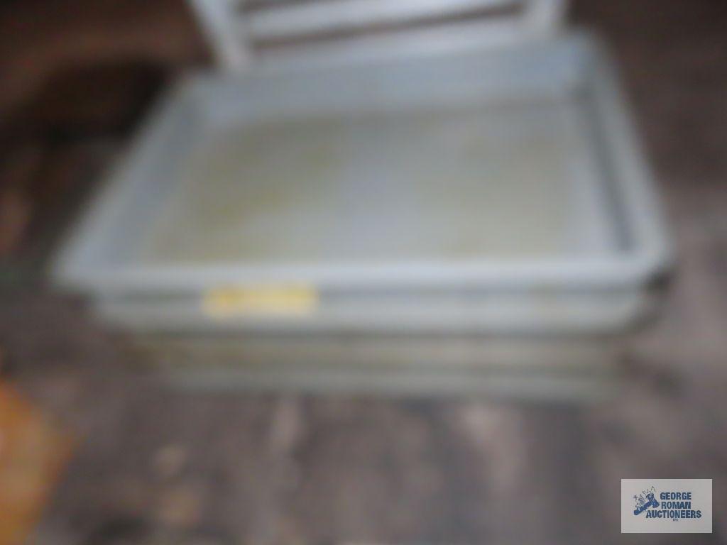 Plastic dough proof bins