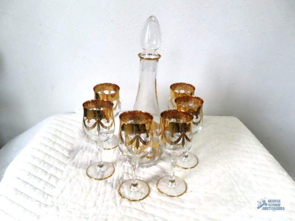 Decanter set with gold trim