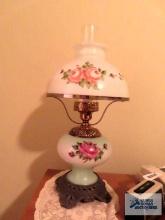 Gone with the wind style floral lamp