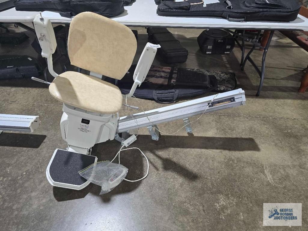 Ameriglide Stair Lift, Model PHMS 14436, 52 inches long