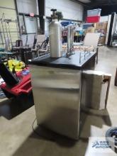 Nostalgia Electrics model KRS6100SS keg cooler with cartridge gauges and taps.(not staying cool)