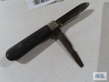 Pocket knife Camillus, New York.
