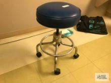 STOOL