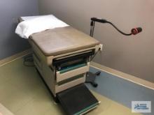 MIDMARK 404 TABLE AND LIGHT