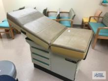 MIDMARK 404 EXAM TABLE
