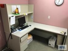 (2) CORNER DESKS AND DESK