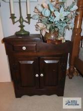 Pine wash stand style end table
