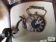 New England Clock Co. electric cast aluminum teapot clock