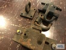 TRAILER HITCH ATTACHMENTS