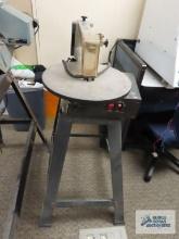 Dremel 16 inch scroll saw. model 1671
