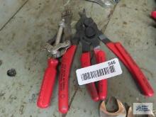 Snap ring pliers