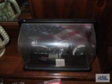 Fanklin Mint Harley Davidson Super Glide motorcycle model in display case