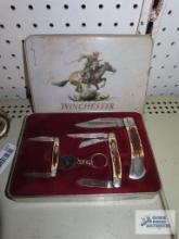 Winchester pocket knife gift set in case