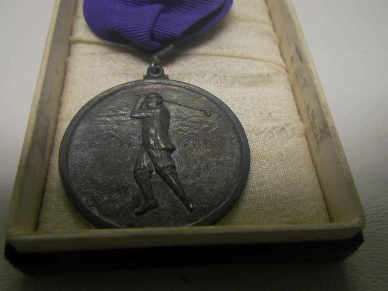 Golf Medals & 1915 University of South Dakota Track & Field ribbons