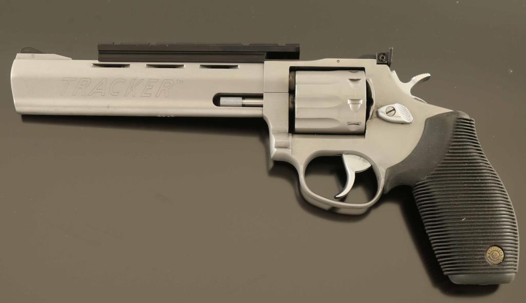 Taurus 990 Tracker .22 LR HS925369