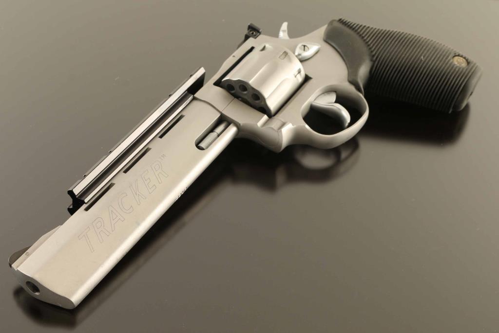 Taurus 990 Tracker .22 LR HS925369