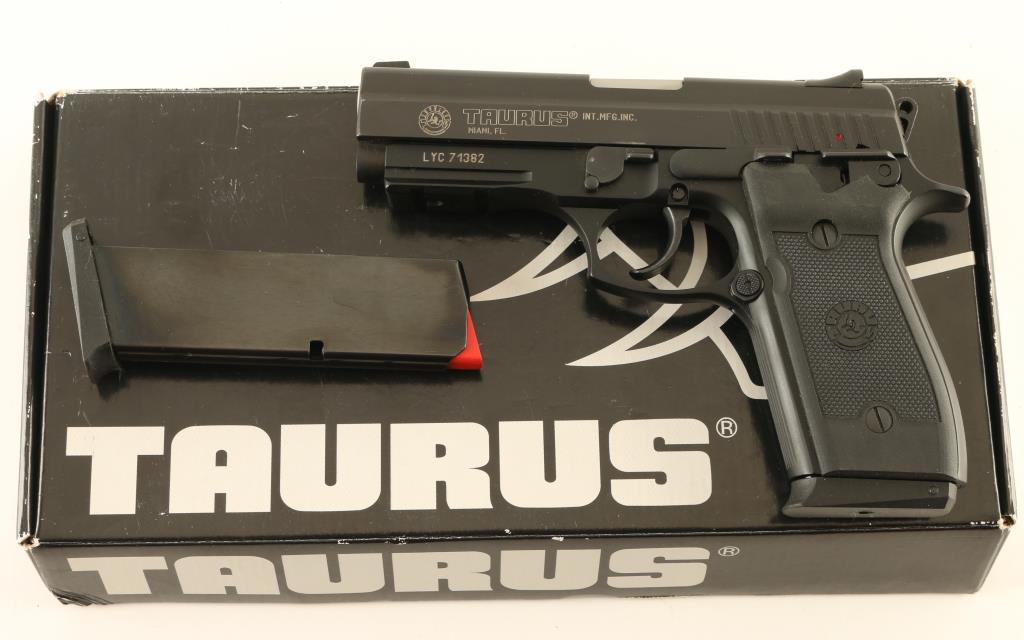 Taurus PT38S .38 Super SN: LYC71382