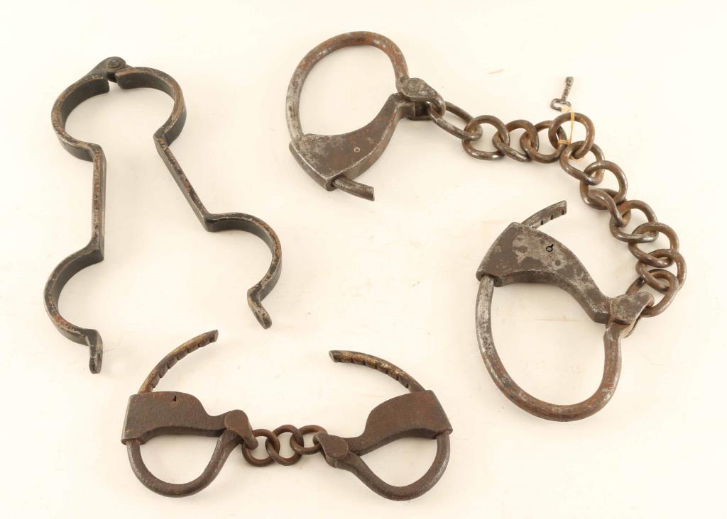 Lot of 3 Restraints
